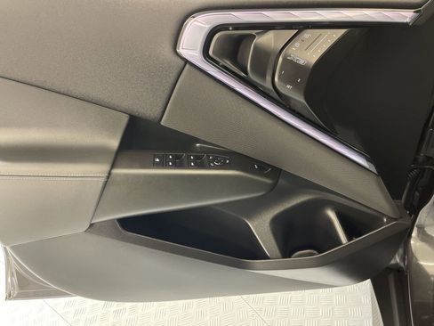 Used 2025 BMW X3 xDrive30i w/ Premium Package image 12