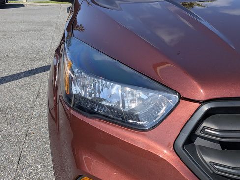 Used 2018 Ford Escape S FWD image 9