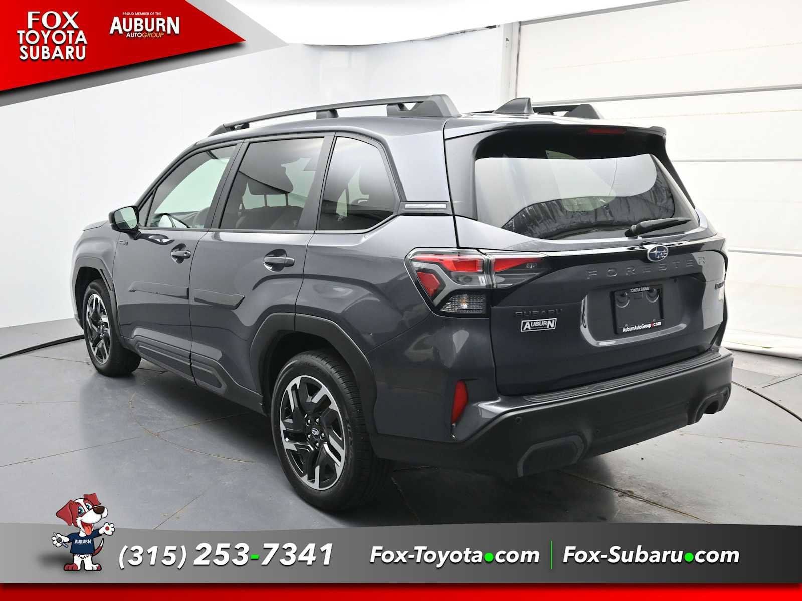 Used 2025 Subaru Forester Limited AWD/4WD image 15