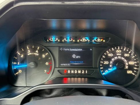 Used 2015 Ford F150 XL w/ Equipment Group 101A Mid RWD image 13