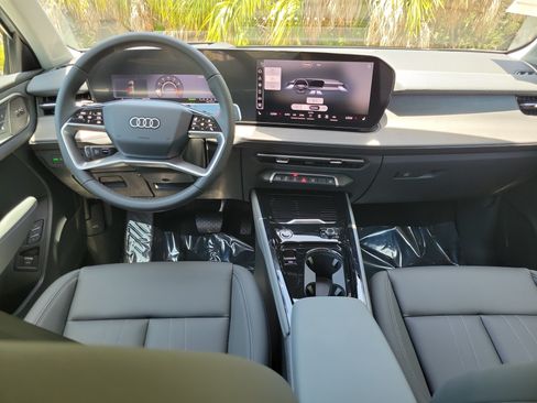 New 2026 Audi Q3 quattro 2.0T AWD/4WD image 13