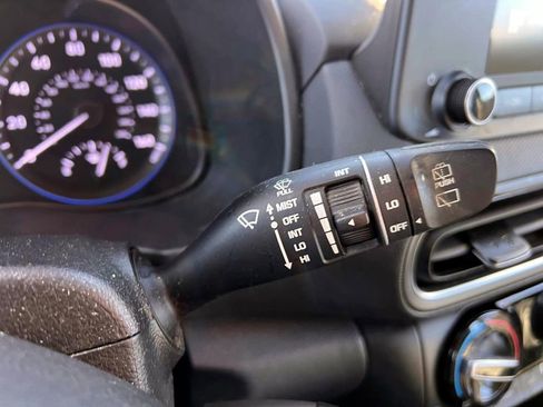 Used 2023 Hyundai Kona SE w/ Cargo Package image 28