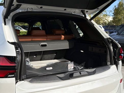 New 2026 BMW X5 xDrive40i w/ Executive Package AWD/4WD image 11