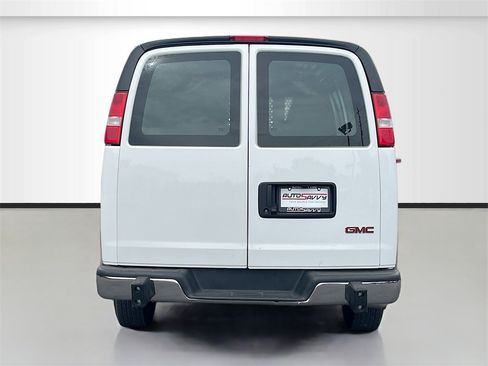 Used 2024 GMC Savana 2500 w/ Driver Convenience Package image 6