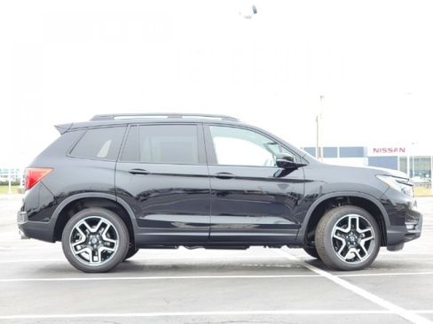 Used 2023 Honda Passport Elite image 9