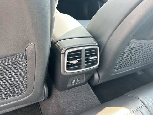 Used 2026 Genesis G70 2.5T RWD image 22