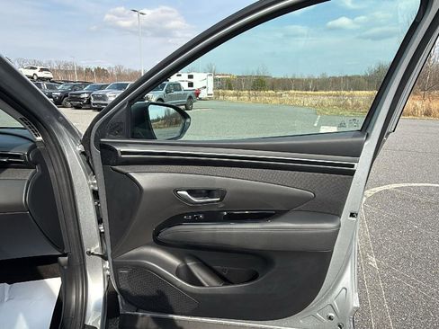 Used 2023 Hyundai Tucson Limited image 17