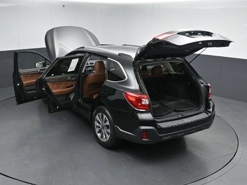 Used 2019 Subaru Outback 2.5i Touring w/ Popular Package #3A AWD/4WD image 59