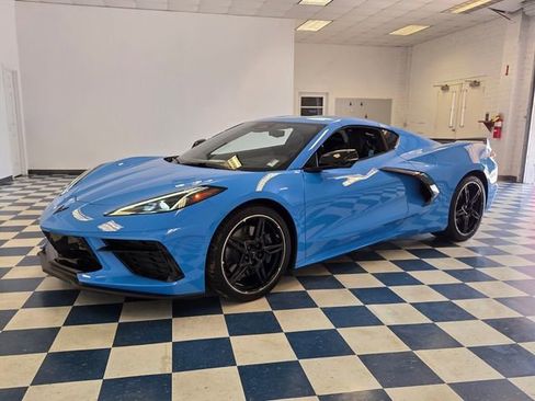 Used 2024 Chevrolet Corvette Stingray Preferred Cpe w/ Z51 Performance Package RWD image 3