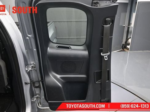 Used 2016 Toyota Tacoma SR5 AWD/4WD image 27
