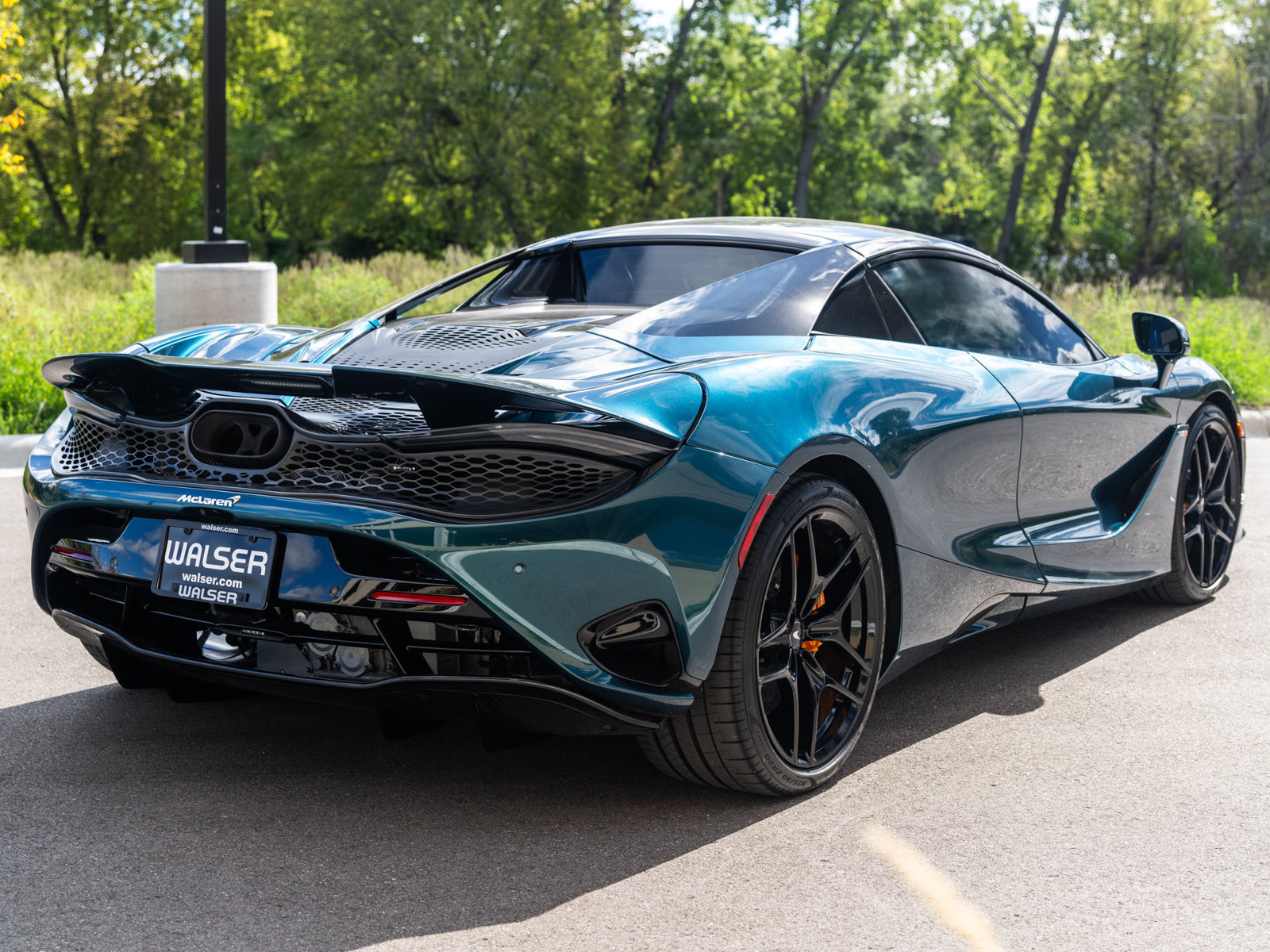 Used 2024 McLaren 750S Spider RWD image 6