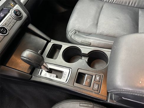 Used 2016 Subaru Outback 2.5i Limited image 25