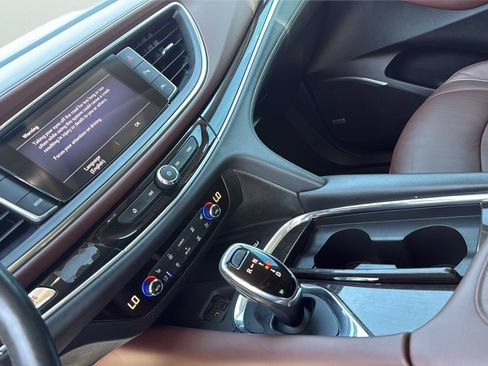 Used 2020 Buick Enclave Avenir w/ Avenir Technology Package FWD image 16