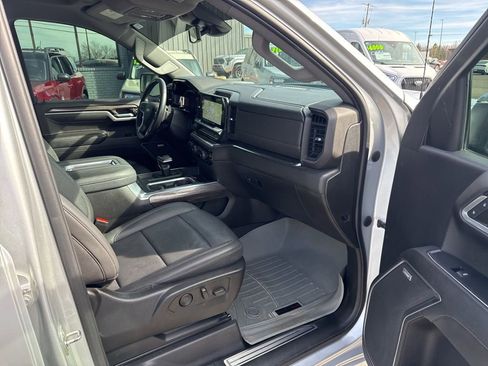 Used 2022 Chevrolet Silverado 1500 LTZ w/ Z71 Off-Road Package image 20