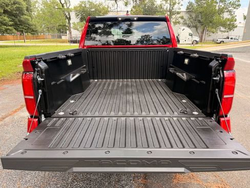 Used 2026 Toyota Tacoma SR5 AWD/4WD image 18