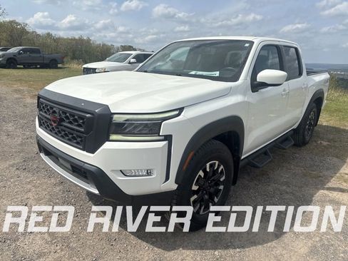 Used 2022 Nissan Frontier Pro-X RWD image 1