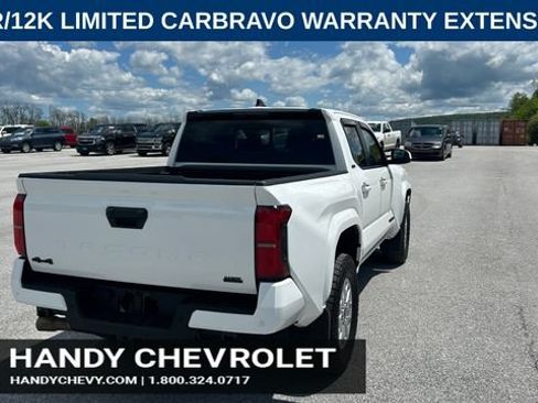 Used 2025 Toyota Tacoma SR5 AWD/4WD image 3