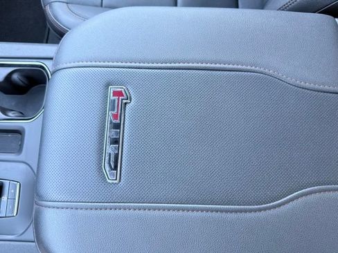 Used 2024 GMC Sierra 2500 AT4 w/ AT4 Premium Plus Package image 33