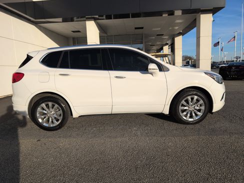 Used 2017 Buick Envision Essence image 9