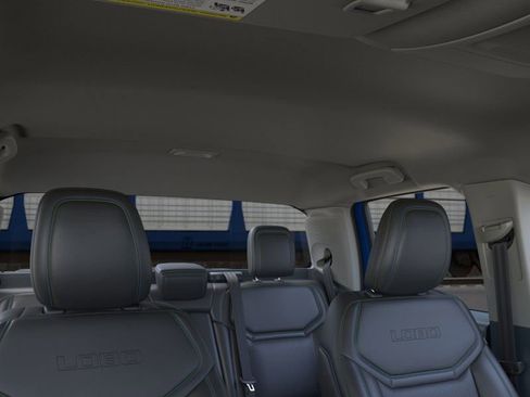 New 2026 Ford Maverick Lobo AWD/4WD image 12