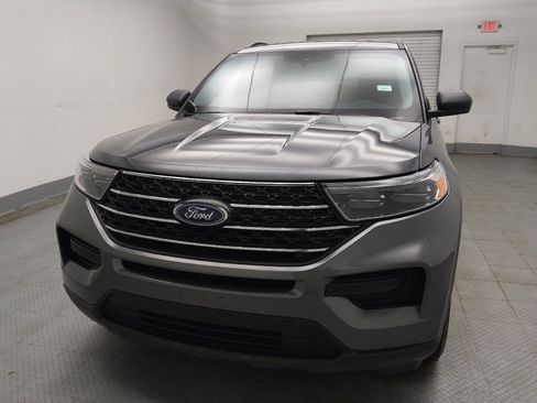 Used 2022 Ford Explorer XLT image 15