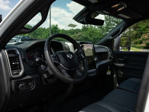 New 2026 RAM 3500 Tradesman AWD/4WD image 13