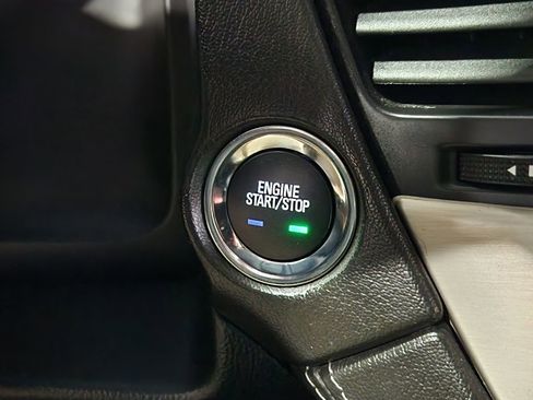 Used 2019 GMC Yukon Denali w/ Denali Ultimate Package image 40