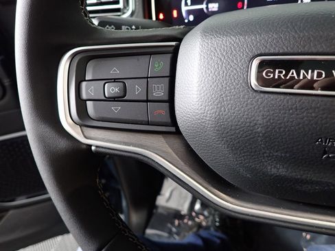 New 2026 Jeep Grand Wagoneer Limited AWD/4WD image 30