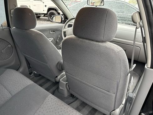 Used 2005 Kia Rio Sedan image 28