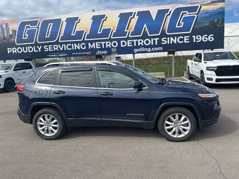Used 2015 Jeep Cherokee Limited AWD/4WD image 4