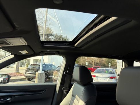 Used 2024 Honda CR-V Sport-L image 11