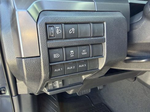 Certified 2025 Toyota Tacoma TRD Off-Road w/ TRD Off Road Upgrade Package AWD/4WD image 33