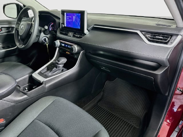 Certified 2024 Toyota RAV4 LE FWD image 28