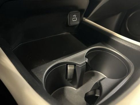 Certified 2024 Honda HR-V LX image 19