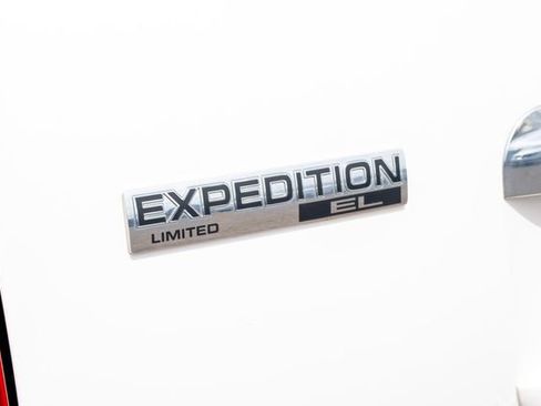 Used 2011 Ford Expedition EL Limited image 10
