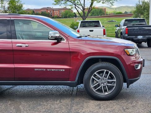 Used 2019 Jeep Grand Cherokee Limited w/ Luxury Group II AWD/4WD image 8