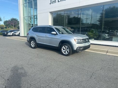 Used 2018 Volkswagen Atlas SE AWD/4WD image 2