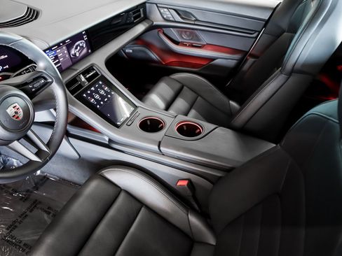 Certified 2024 Porsche Taycan image 16