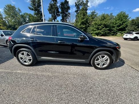 Used 2023 Mercedes-Benz GLA 250 4MATIC image 3
