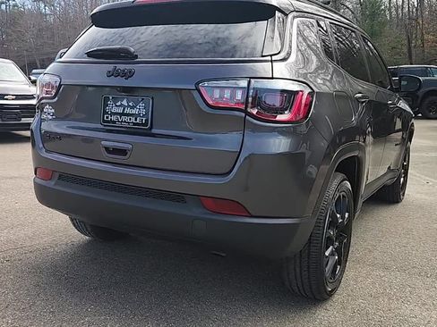 Used 2023 Jeep Compass Altitude w/ Sun and Sound Group image 7