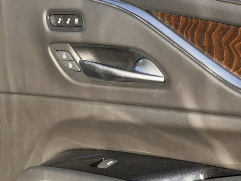 Certified 2023 Cadillac Escalade ESV Sport Platinum image 26