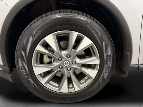 Used 2017 Nissan Murano SL FWD image 25