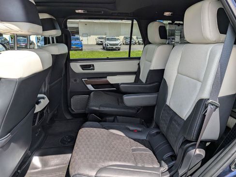 Used 2023 Toyota Sequoia Capstone AWD/4WD image 21