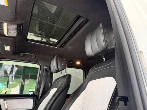 Used 2021 Mercedes-Benz G 550 image 22