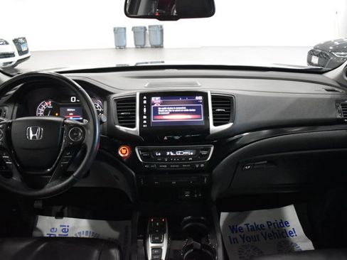 Used 2017 Honda Pilot Touring image 22