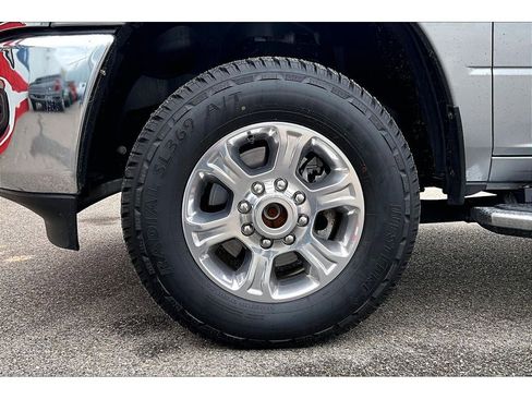 Used 2024 RAM 2500 Big Horn image 9