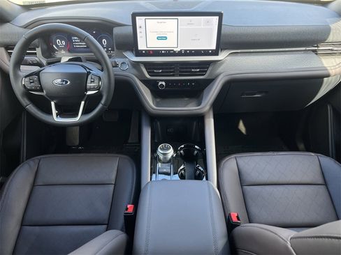 New 2026 Ford Explorer Platinum image 2