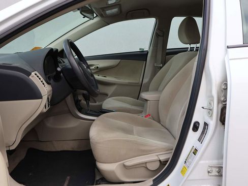Used 2012 Toyota Corolla L image 8