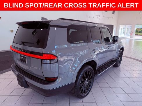 Certified 2024 Lexus GX 550 w/ Accessory Package (2T) image 9