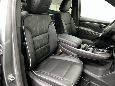 New 2026 Buick Enclave Avenir w/ Super Cruise Package image 63